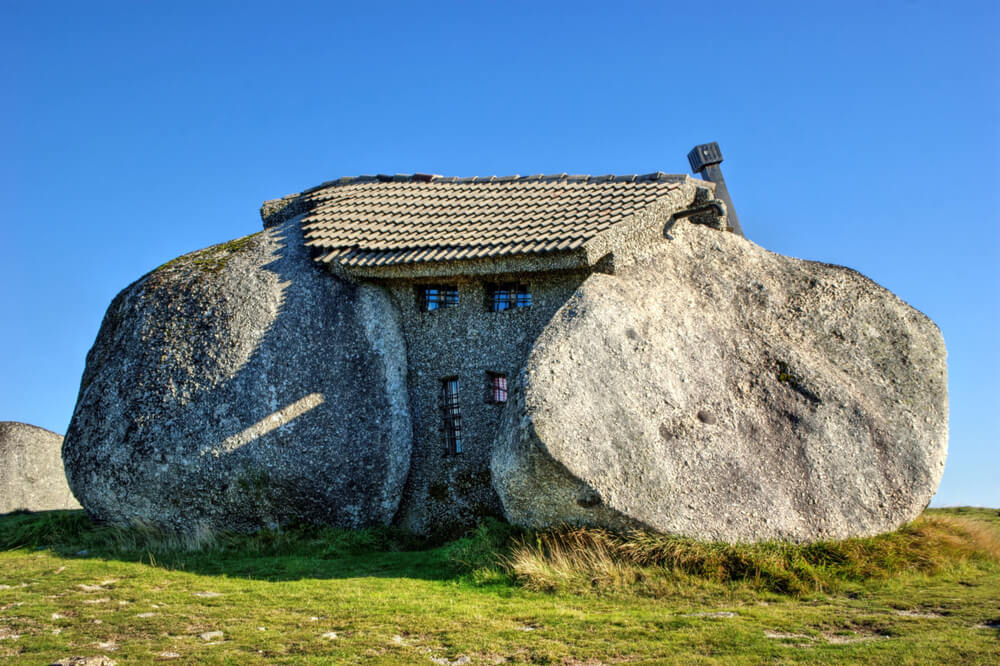 Casa do Penedo