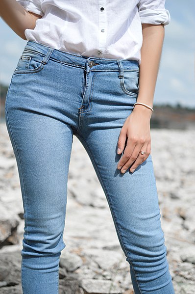 džíny typu skinny