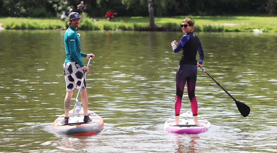 Vezměte na paddleboard i babičku